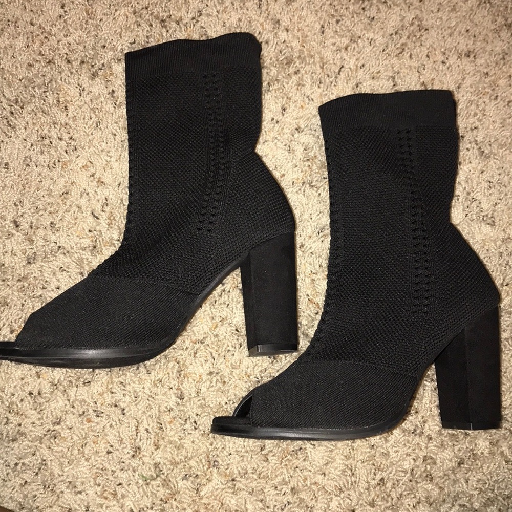 Open toed heels